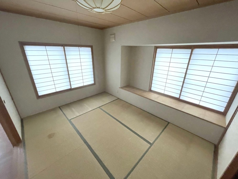 千歳市北光6丁目 4SLDK中古戸建 1階和室