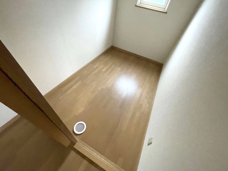千歳市北光6丁目 4SLDK中古戸建 3帖ウォークインクローゼット