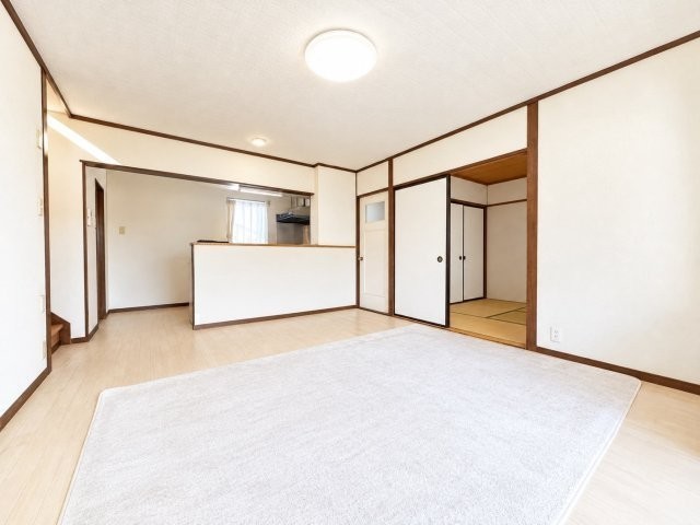 ＬＤＫを南側から撮影。