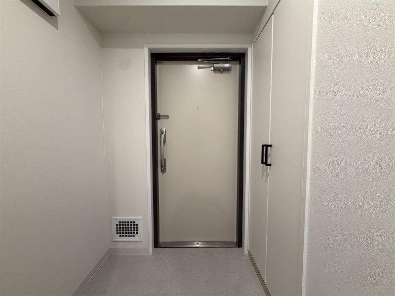 玄関横に収納があり、すっきり暮らせます。