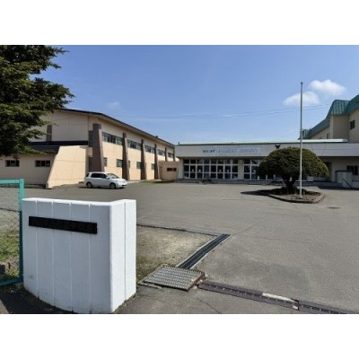 千歳市立青葉中学校まで511m