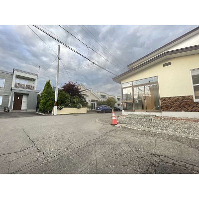 千歳市新富2丁目 南西向き角地解体更地渡し売土地　現地写真