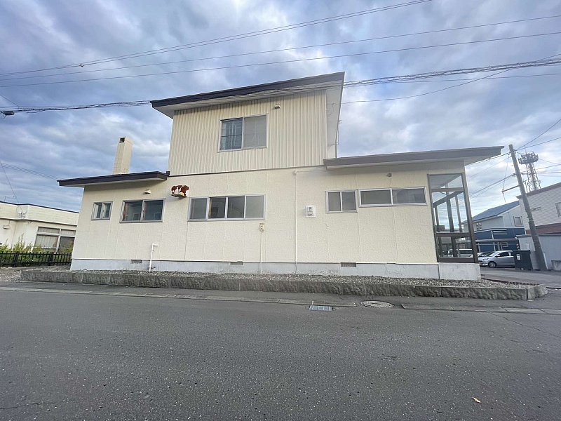千歳市新富2丁目 南西向き角地解体更地渡し売土地　現地写真