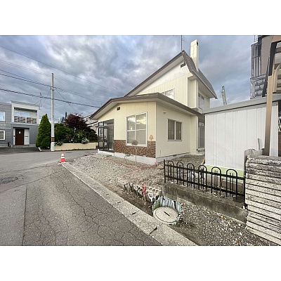 千歳市新富2丁目 南西向き角地解体更地渡し売土地　現地写真