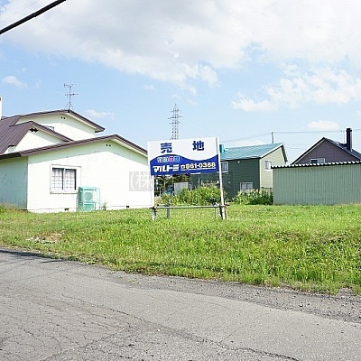 土地約98坪広々とした平坦地です　戸建用地に最適です。